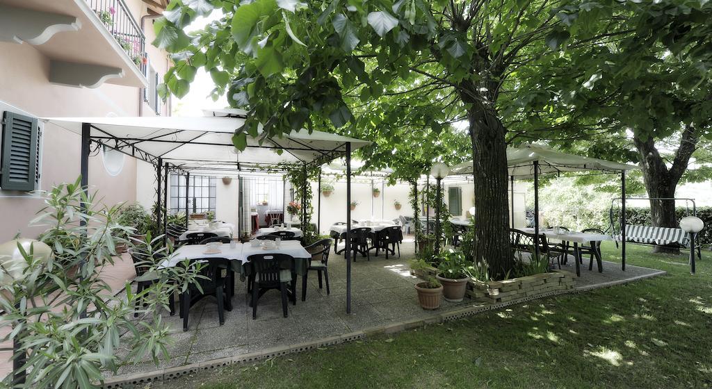 Hotel Villa Belvedere Сан-Джиминьяно Экстерьер фото