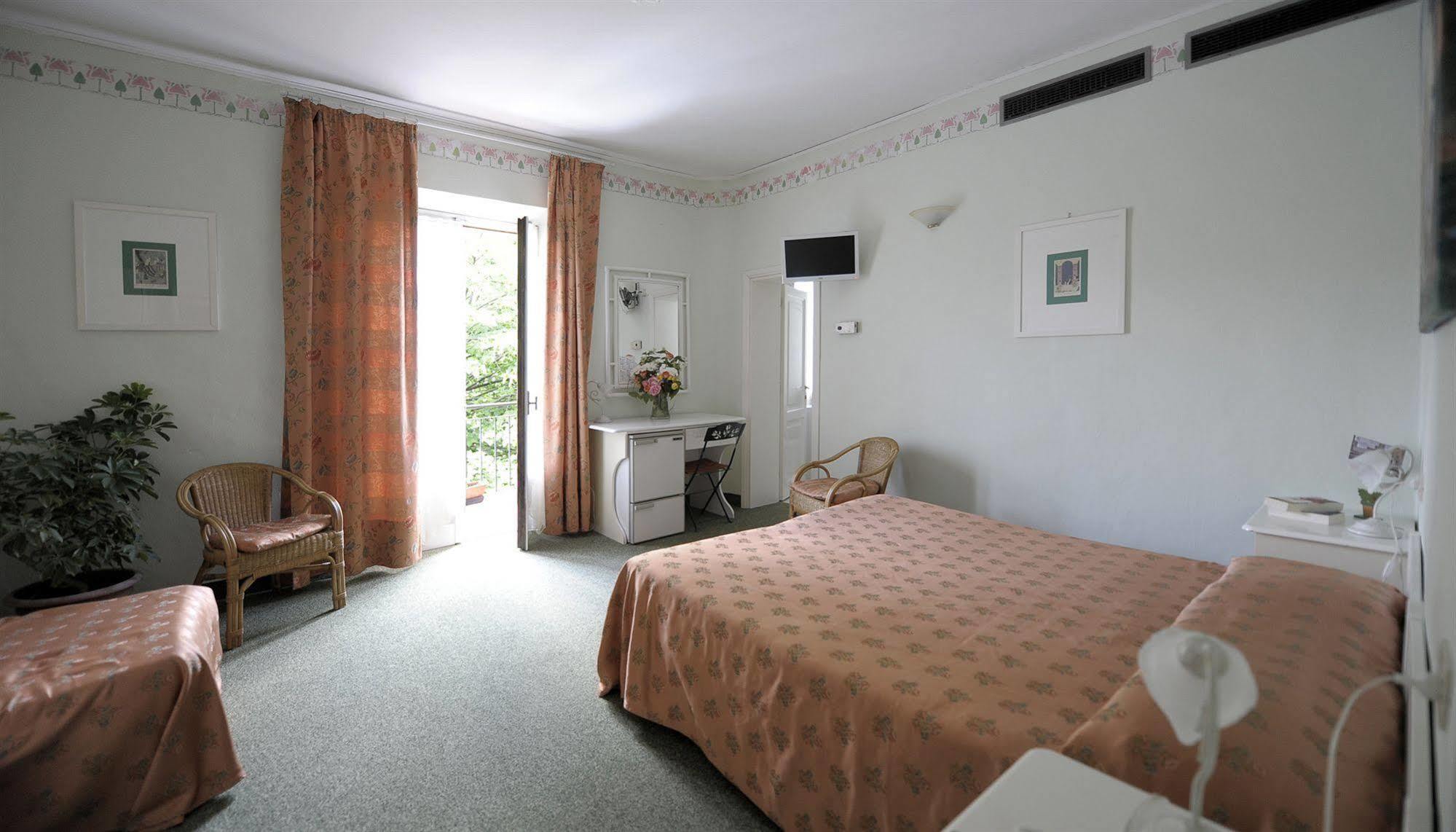 Hotel Villa Belvedere Сан-Джиминьяно Экстерьер фото